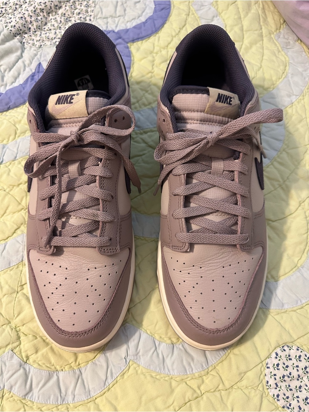 Nike Low-Top Sneakers in Beige and Purples